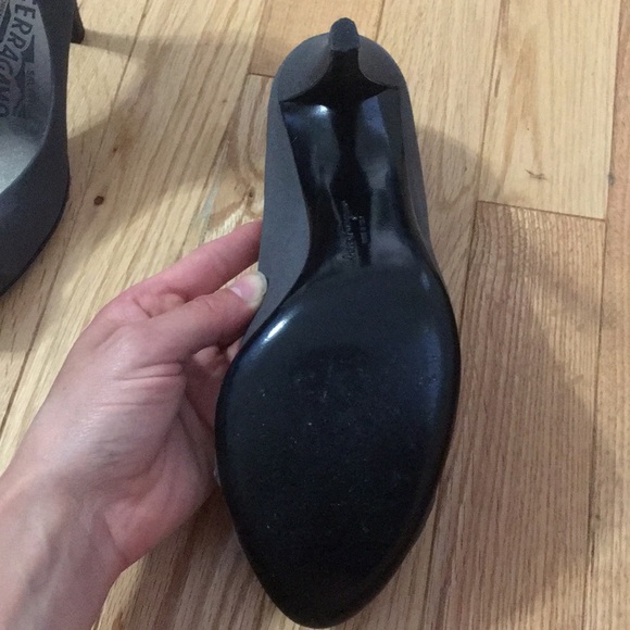 Ferragamo heels - Picture 7 of 7